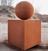 Шар — стальной куб кортен (518929) ∅ 500 мм. Дивногорск